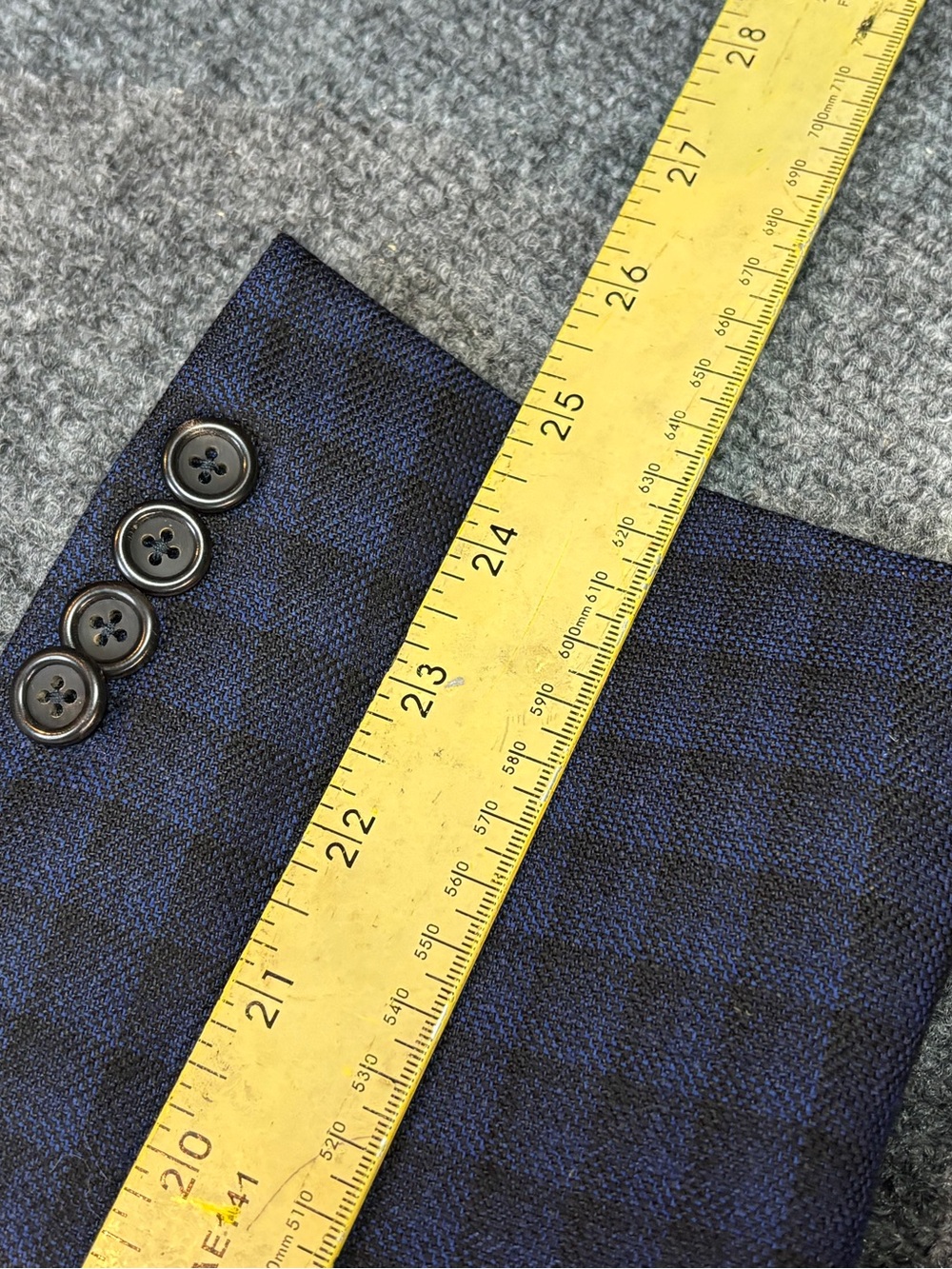 CANALI blue and black check pattern wool and silk blend blazer 43R - Picture 12 of 14